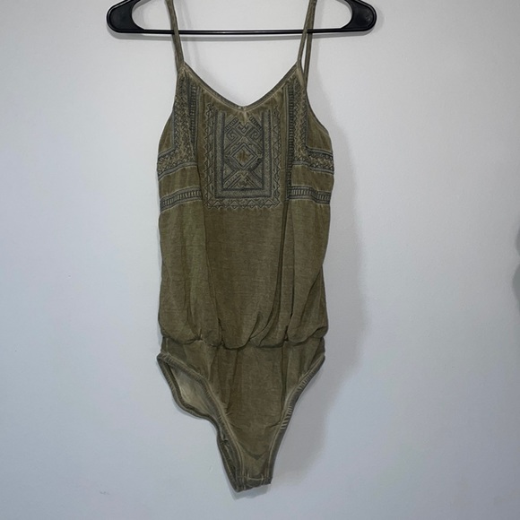 Knox Rose, Olive Green Bodysuit. XS (fits like a small) - Picture 1 of 6